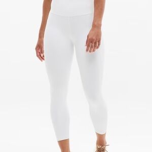 Athleta Women's Pacesetter 7/8 White Leggings